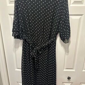 Anne Klein: Elegant Black Polka Dot Dress